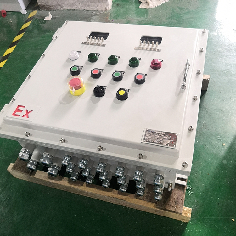 圖片關(guān)鍵詞 防爆控制箱