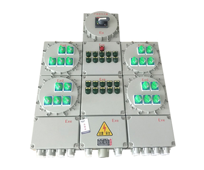 圖片關(guān)鍵詞 防爆箱